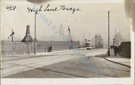High Level Bridge and Tram BET Car No11 on Michaelson Road — Nowstalgia Gallery