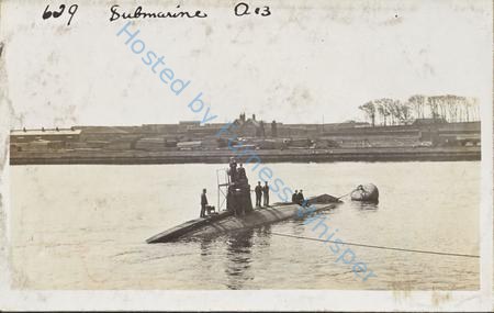 A 13 Submarine in Buccleuch Dock — Nowstalgia Gallery