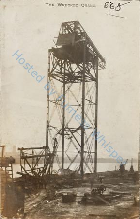 The wrecked crane, Buccleuch Dock Saturday Feb 9th 1907 — Nowstalgia Gallery