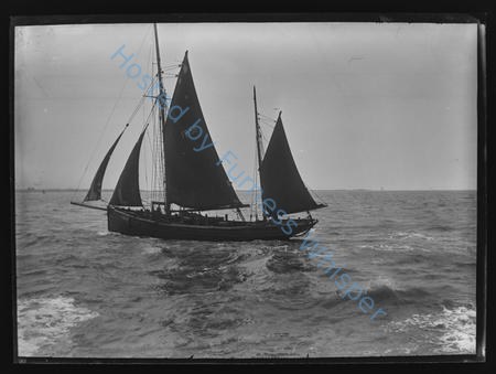Sailing Trawler FD 58 Ambrosine — Nowstalgia Gallery