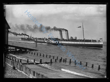 Paddle Steamer Gwalia (Became Lady Moyra) — Nowstalgia Gallery