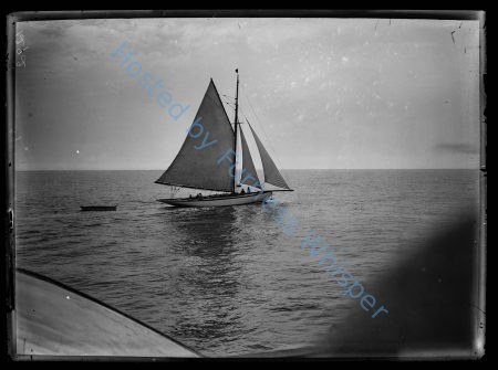 Yacht Walleroo — Nowstalgia Gallery