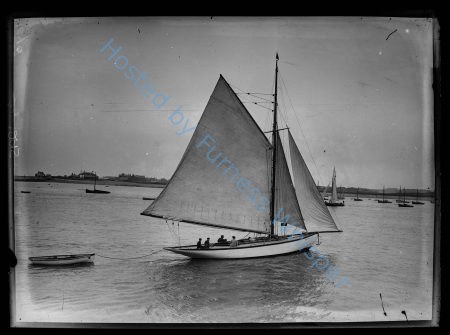 Yacht Walleroo — Nowstalgia Gallery
