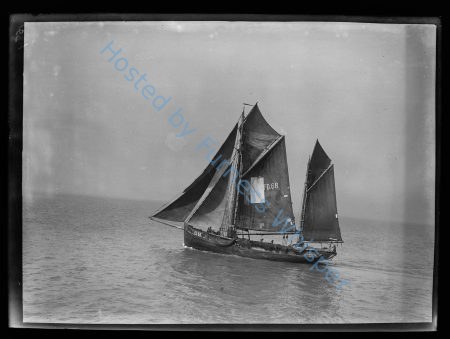 Sailing Trawler FD 68 Fishing smack WONDER — Nowstalgia Gallery