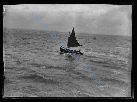 Small Open Yacht Thistle — Nowstalgia Gallery