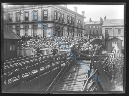 Crowd Scene At Fleetwood Pier — Nowstalgia Gallery