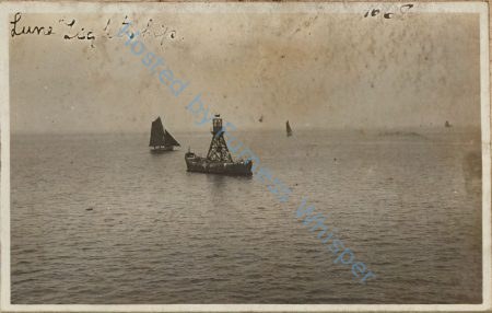 Lune Light Ship — Nowstalgia Gallery