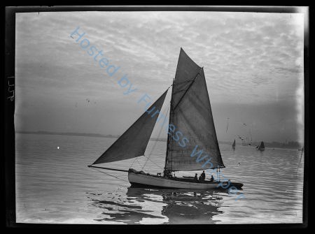 Unknown yacht with good cloud in the sky. — Nowstalgia Gallery