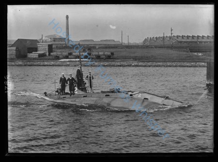 Submarine Holland Class No2 21-01-02 L Barrow — Nowstalgia Gallery