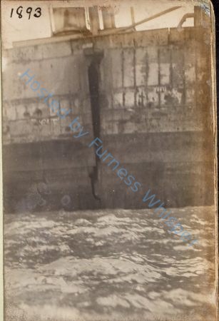 Cargo Vessel SS Fulmar aground — Nowstalgia Gallery