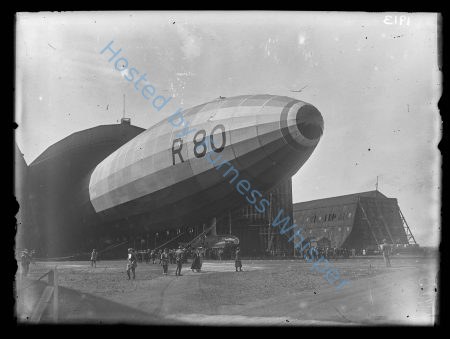 Vickers Airship, R80, Walney Island    Leaving the shed — Nowstalgia Gallery