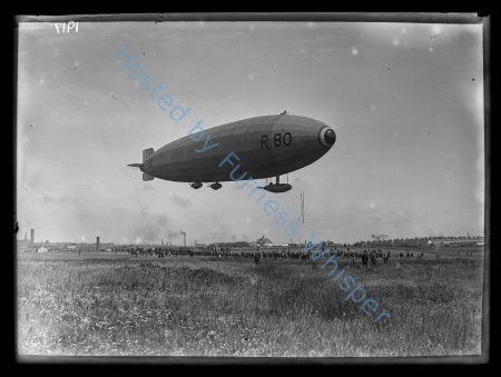 Vickers Airship, R80, Walney Island    Leaving the ground — Nowstalgia Gallery