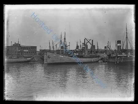 Fleetwood Steam Trawler FD130 Arian — Nowstalgia Gallery