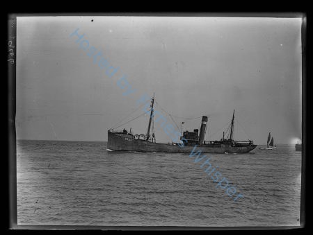 Fleetwood Steam Trawler FD327 Ida Adams — Nowstalgia Gallery