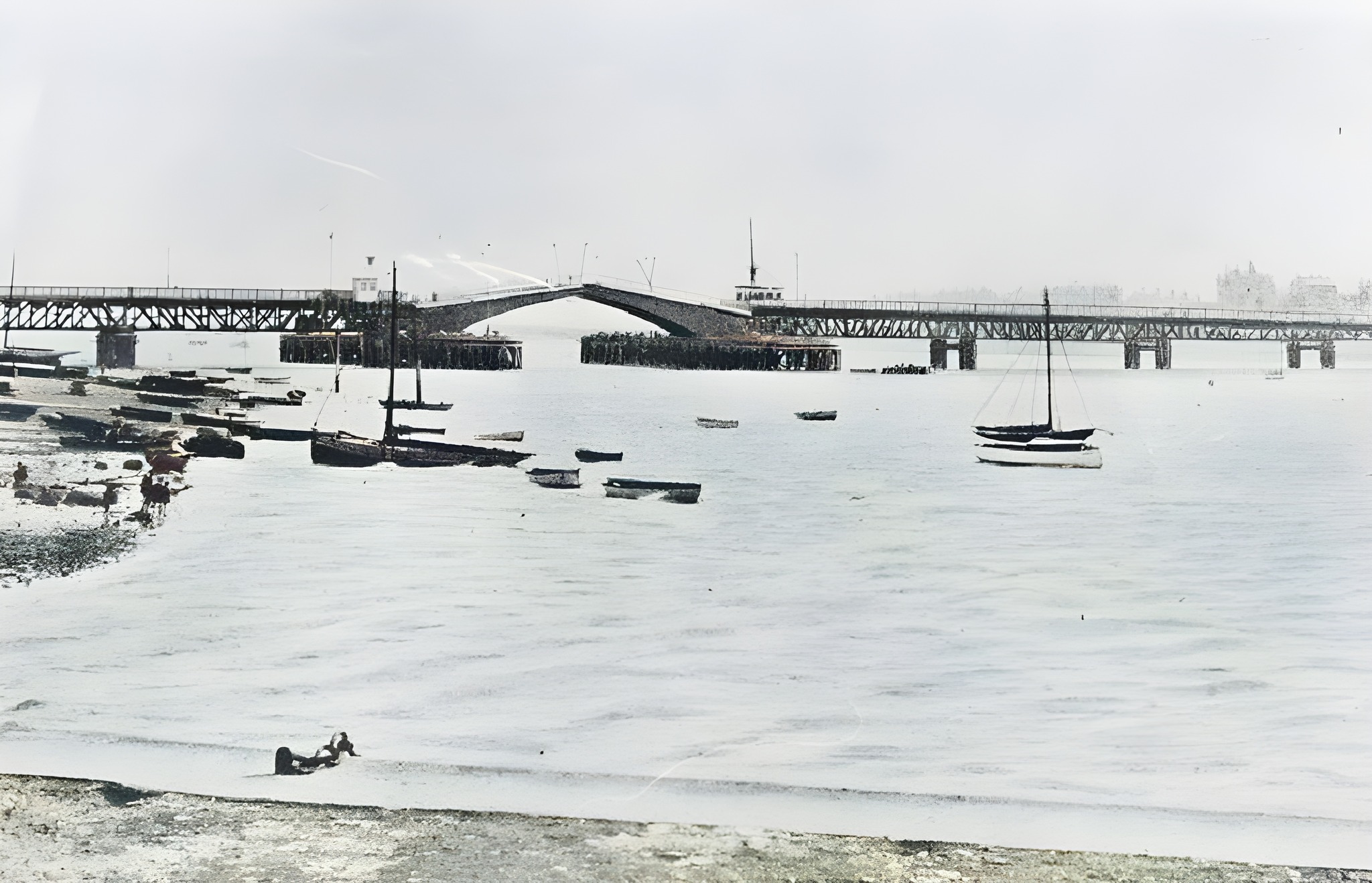 Image for Grand dame history of the jubilee bridge