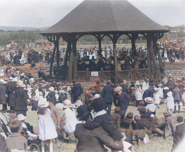 Image for Barrow park a tapestry of time, tranquillity, and evolving delights