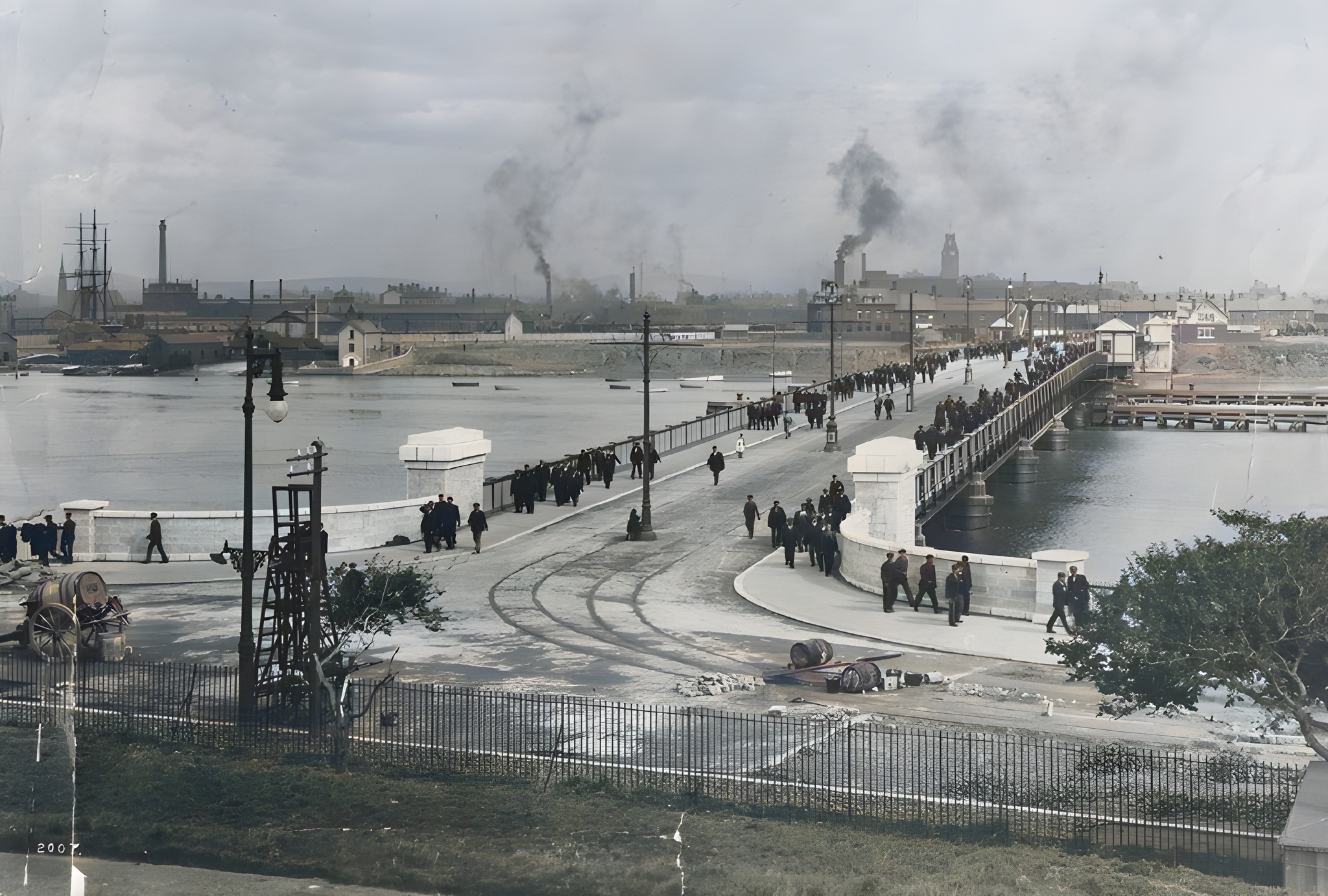 Image for Grand dame history of the jubilee bridge