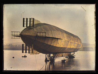 Mayfly’s Mishap: A Grounded Dream in Cavendish Dock